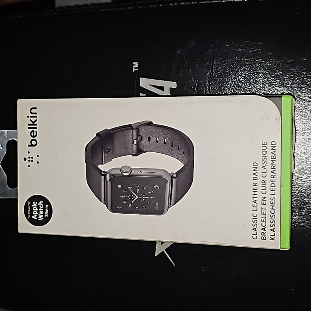 Belkin Apple Watch Classic Leather Band